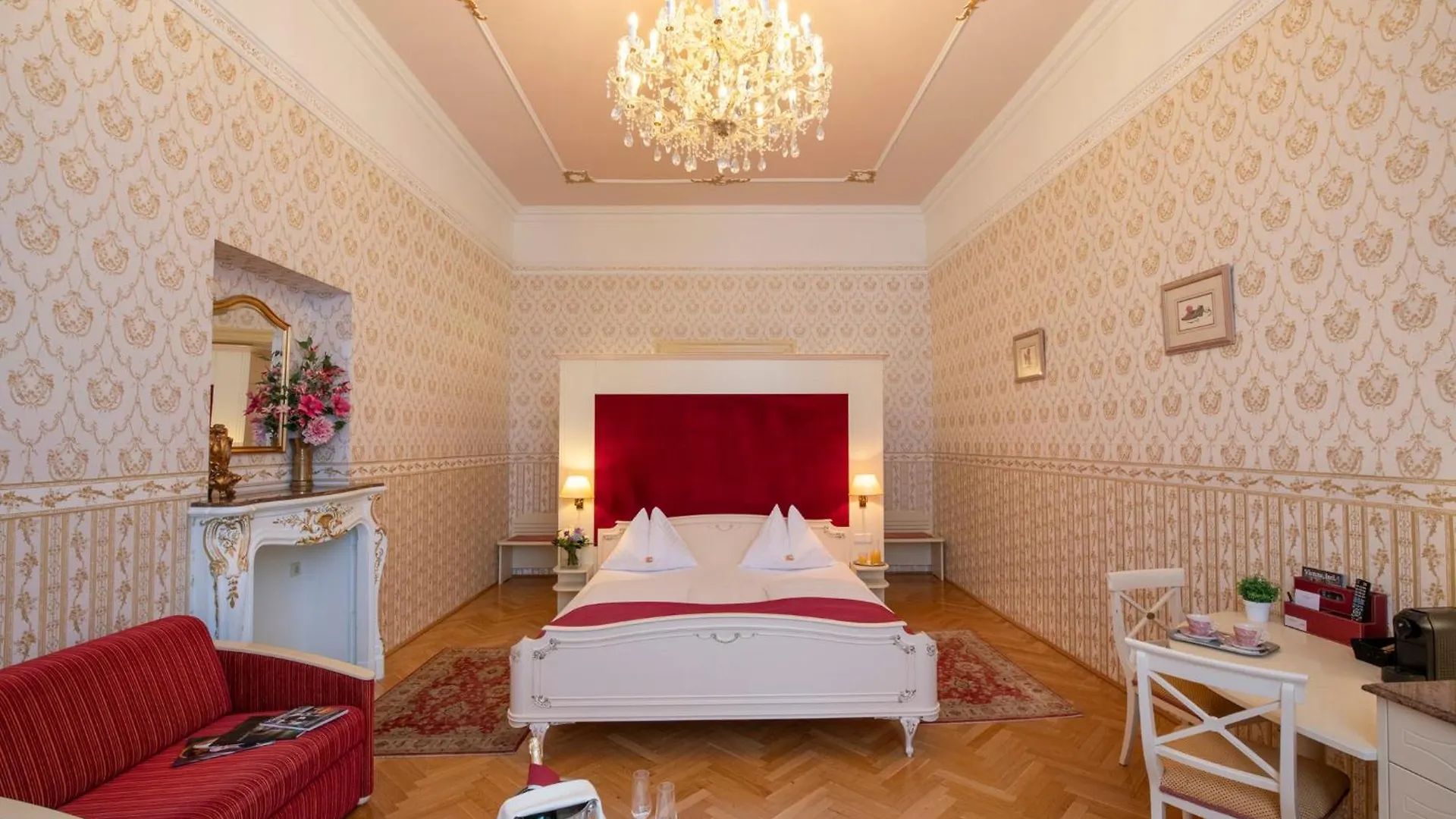 Pertschy Palais Hotel Vienna 4*,