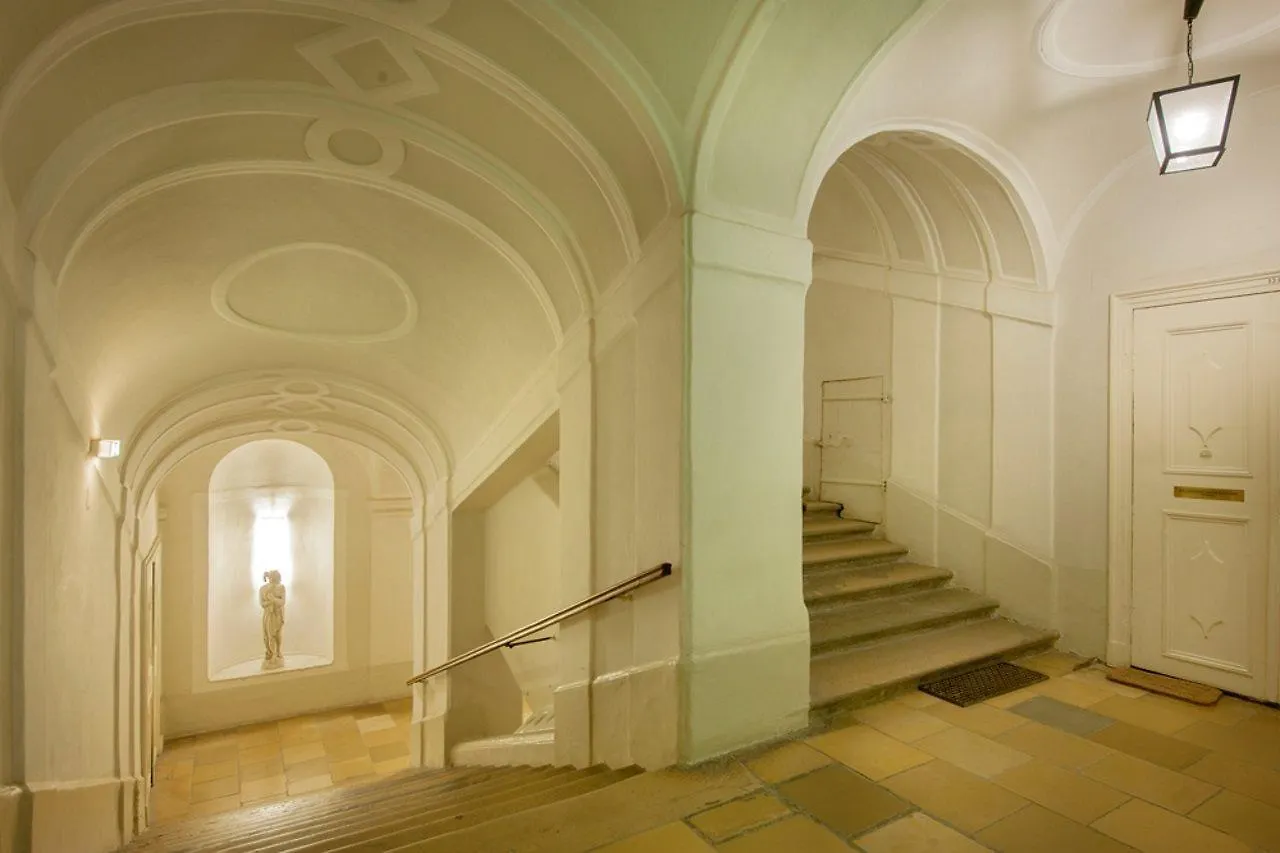 Pertschy Palais Hotel Vienna 4*,