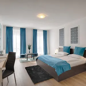 επισκεφθείτε το ξενοδοχείο