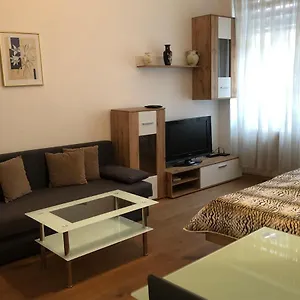 Green Apartment Appartamento