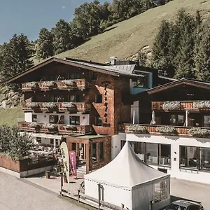 & Tiroler Buam Szálloda Saalbach-Hinterglemm