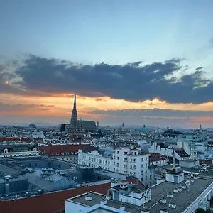 Center With 360° Rooftop Wien