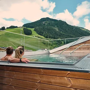 Hasenauer 4 Sterne Superior Szálloda Saalbach-Hinterglemm