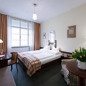 Alojamento de Acomodação e Pequeno-almoço Continental Hotel-pension