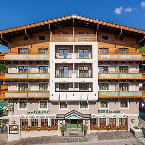 Neuhaus Szálloda Saalbach-Hinterglemm