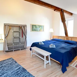 House With Courtyard & Parking Close To Stadtpark Wien