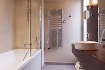 Отель La Bourdonnais Париж
